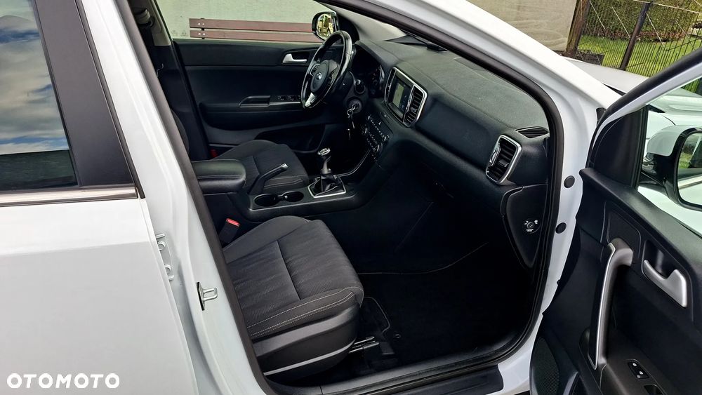 Kia Sportage 1.6 GDI 2WD SPIRIT - 28
