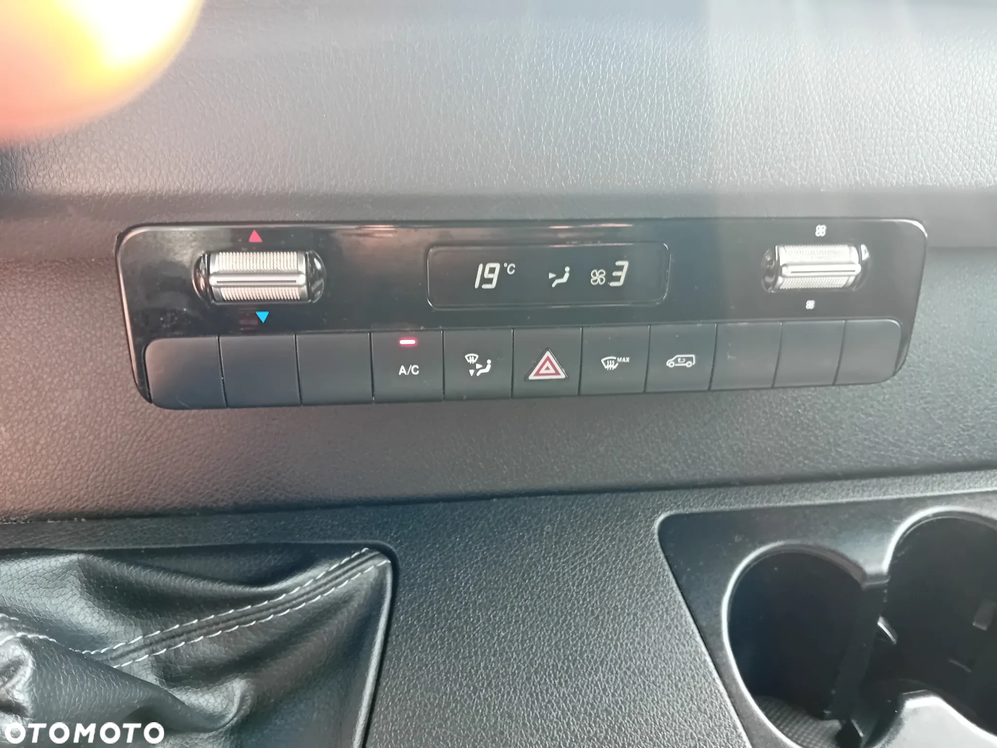 Mercedes-Benz Sprinter - 21