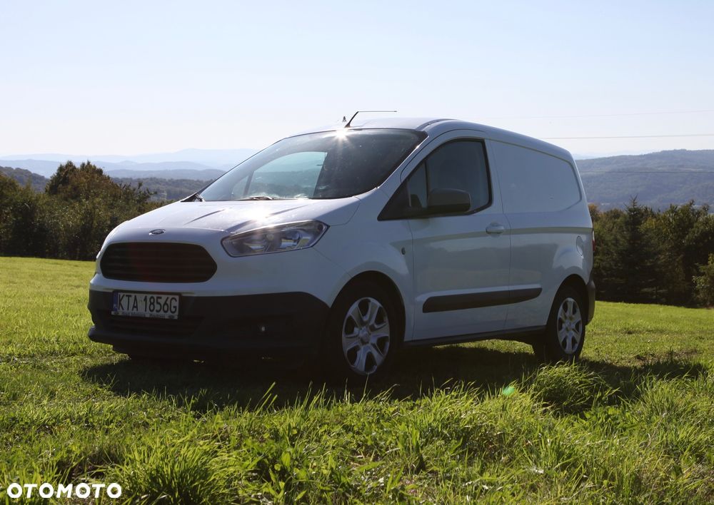 Ford Transit Courier - 1