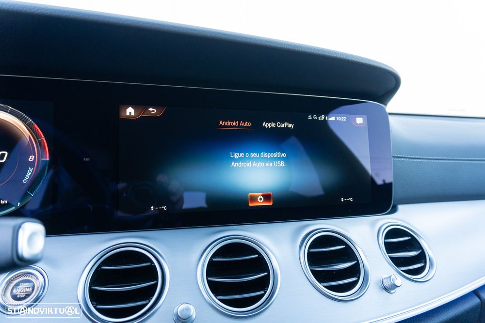 Mercedes-Benz E 300 e Station 9G-TRONIC AMG Line - 28