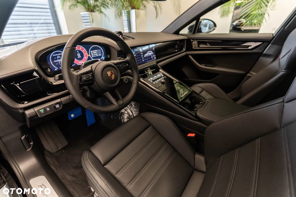 Porsche Panamera 4 - 13