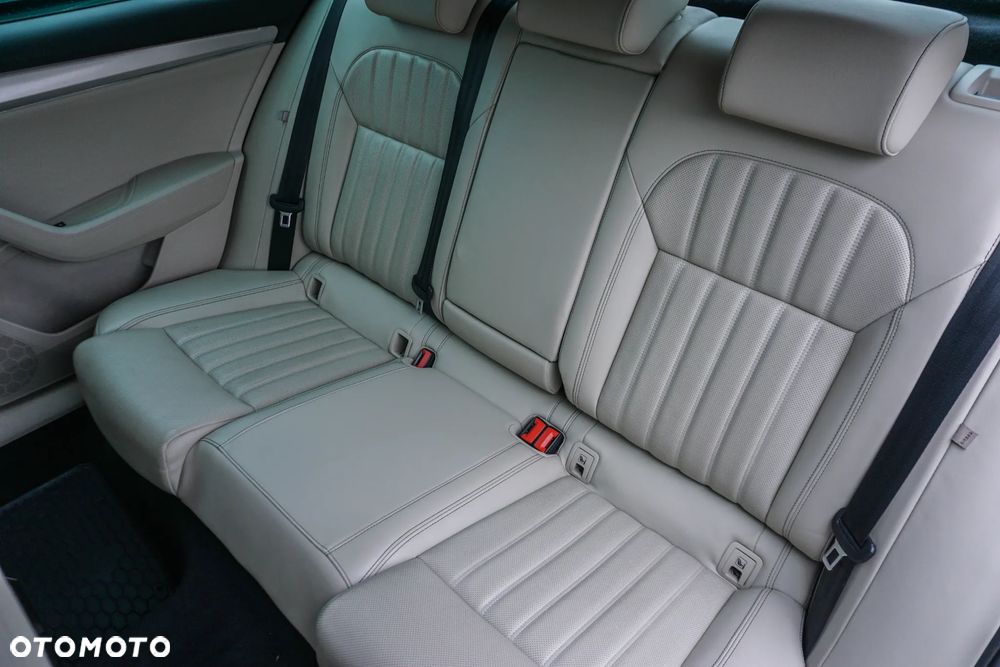 Skoda Superb 1.4 TSI Plug-In Hybrid L&K DSG - 30