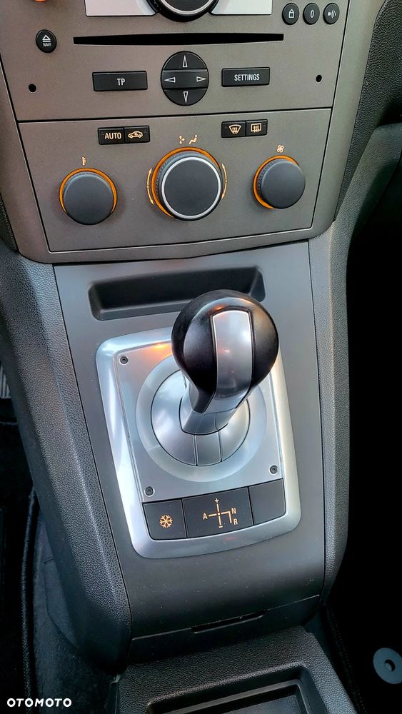 Opel Zafira 1.8 Easytronic Family Plus - 17