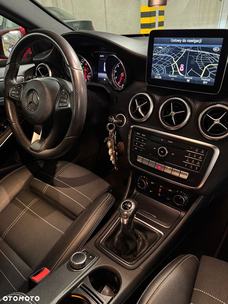 Mercedes-Benz Klasa A 180 (BlueEFFICIENCY) Urban - 8