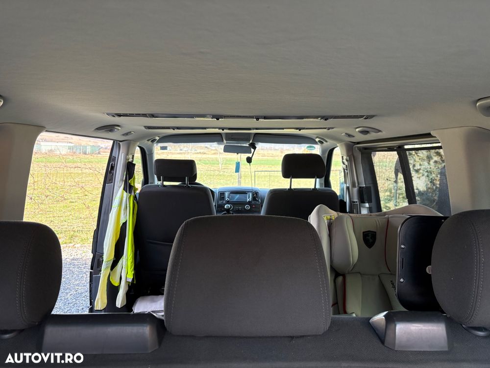 Volkswagen Multivan - 13