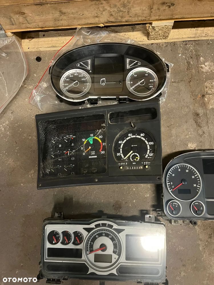 Licznik zegar Renault premium magnum DXI 7420796205 stan nieznany - 3
