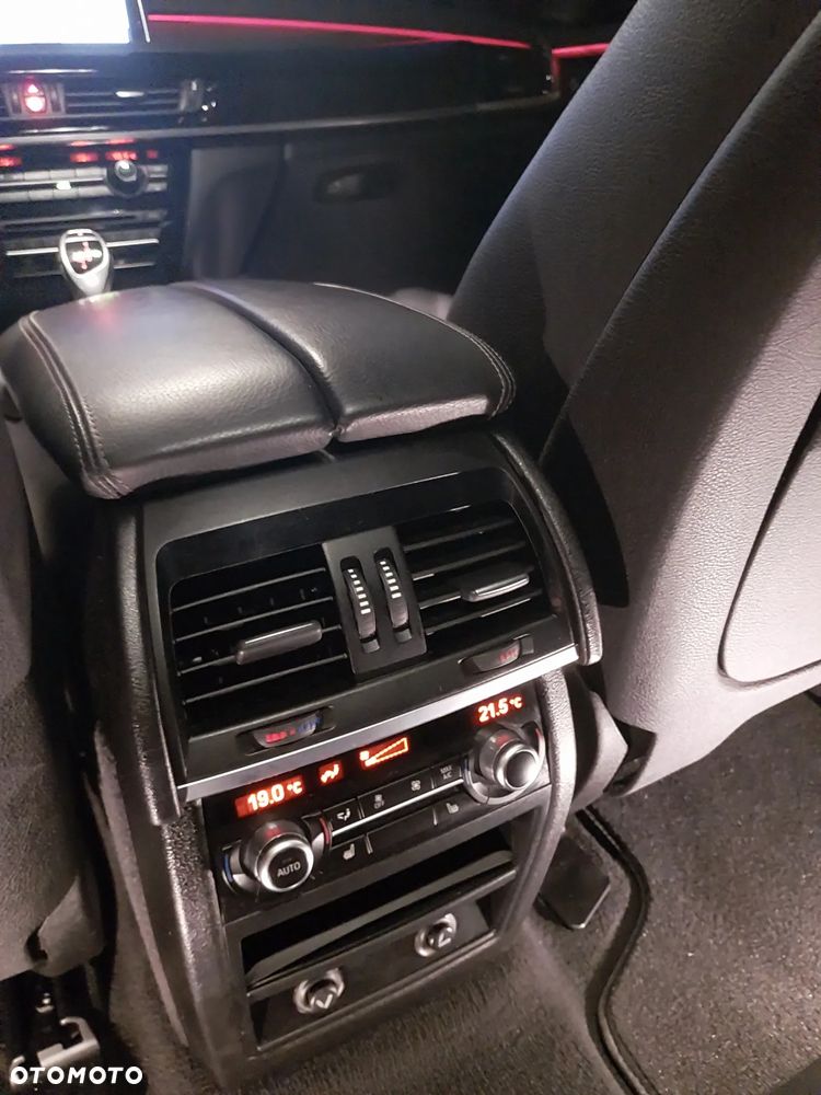 BMW X6 xDrive35i - 17