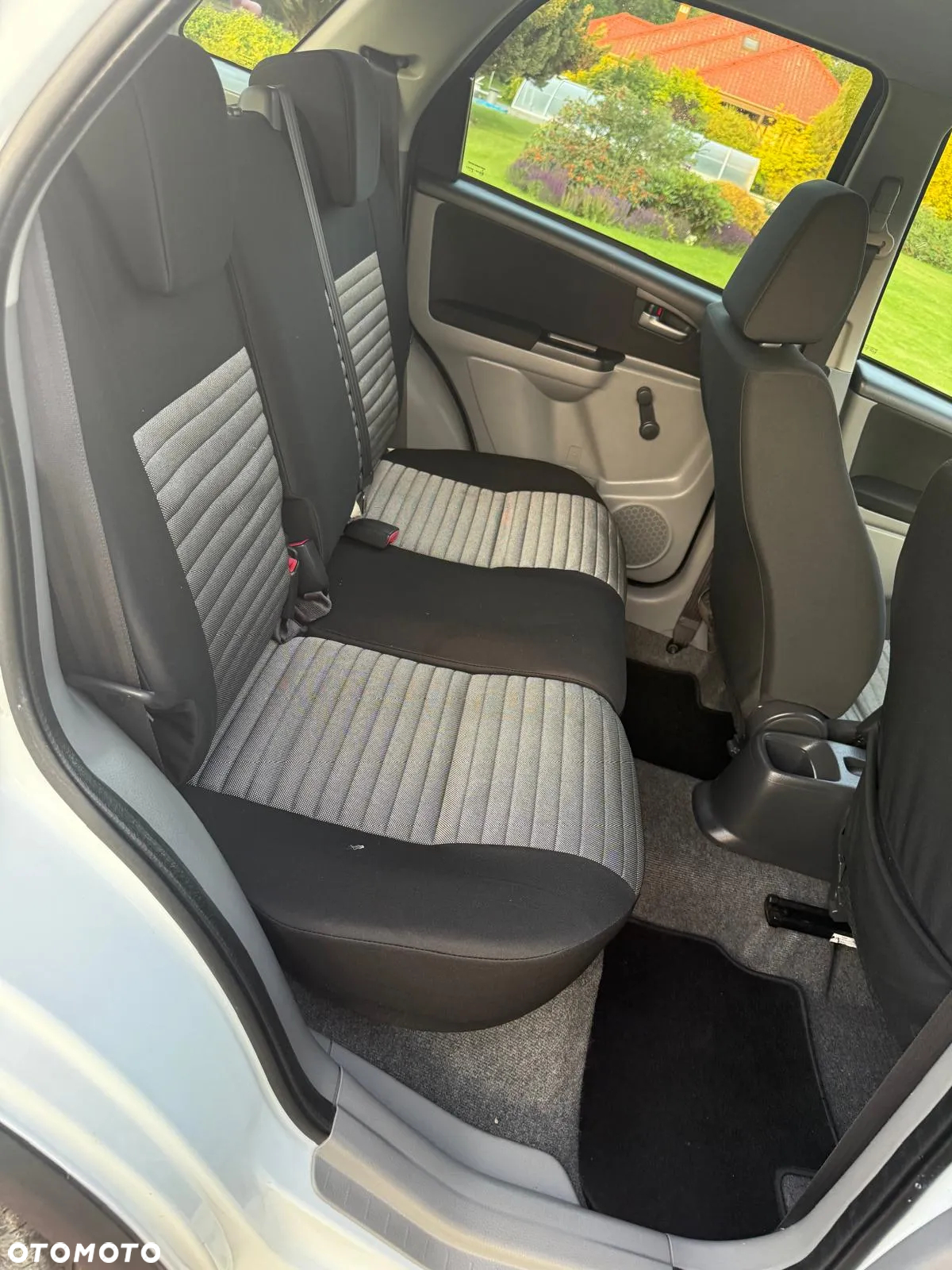 Suzuki SX4 - 8