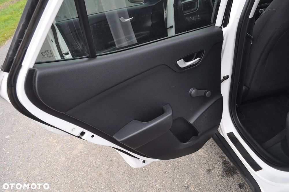 Kia Stonic 1.0 T-GDI 120 Spirit - 13