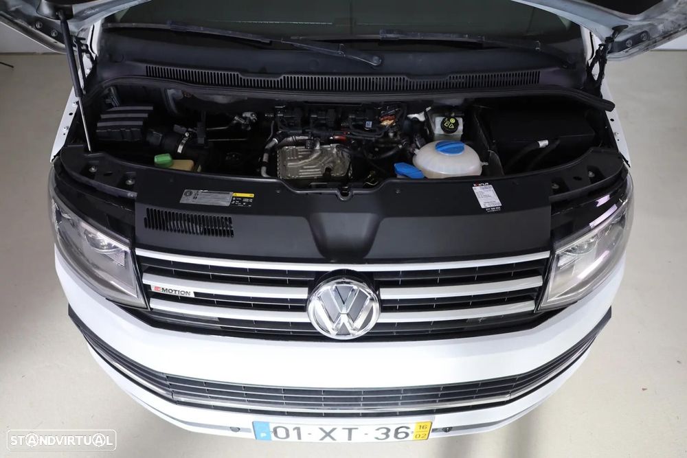VW Caravelle - 9