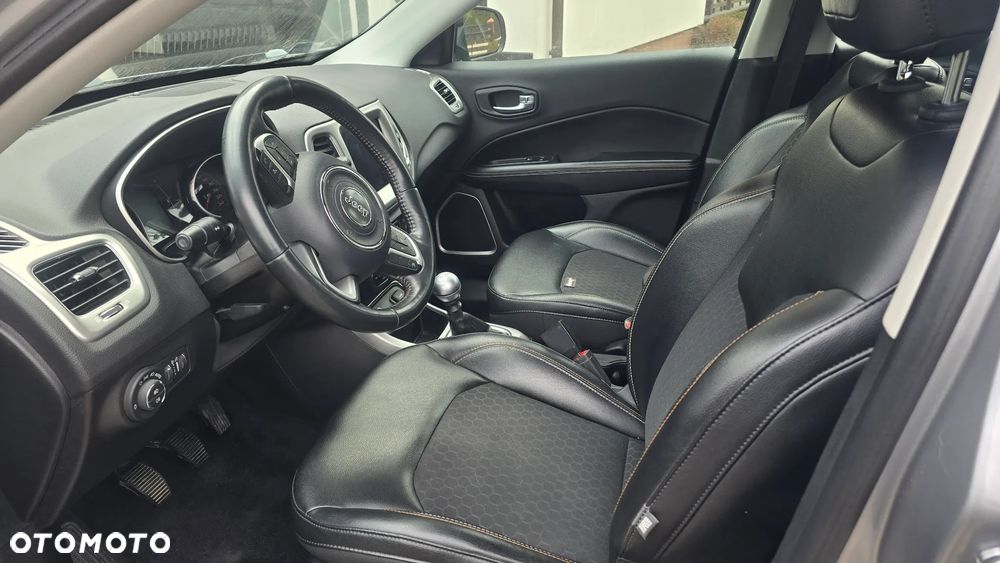 Jeep Compass 1.4 TMair Longitude FWD S&S - 3