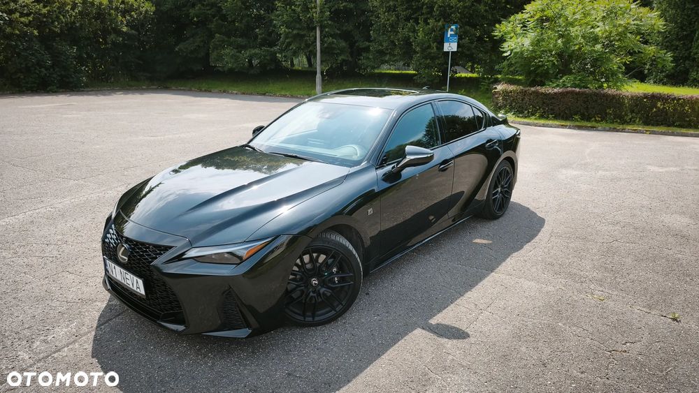 Lexus IS - 11