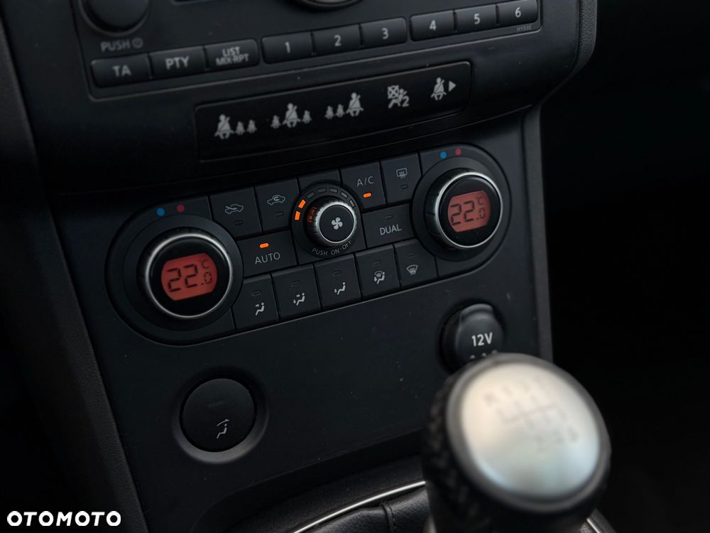 Nissan Qashqai 2.0 dCi DPF tekna - 14