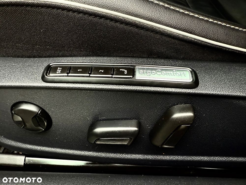 Volkswagen Arteon 2.0 TSI 4Motion R-Line DSG - 18