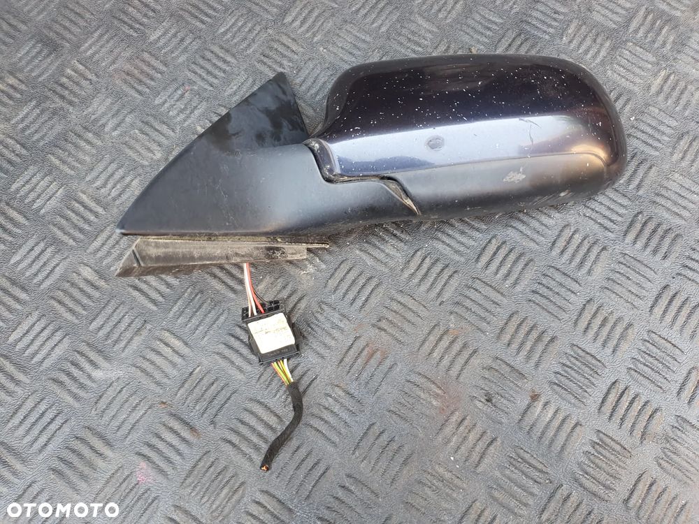 LUSTERKO LEWE AUDI A6 C5 5 PIN EUROPA - 1