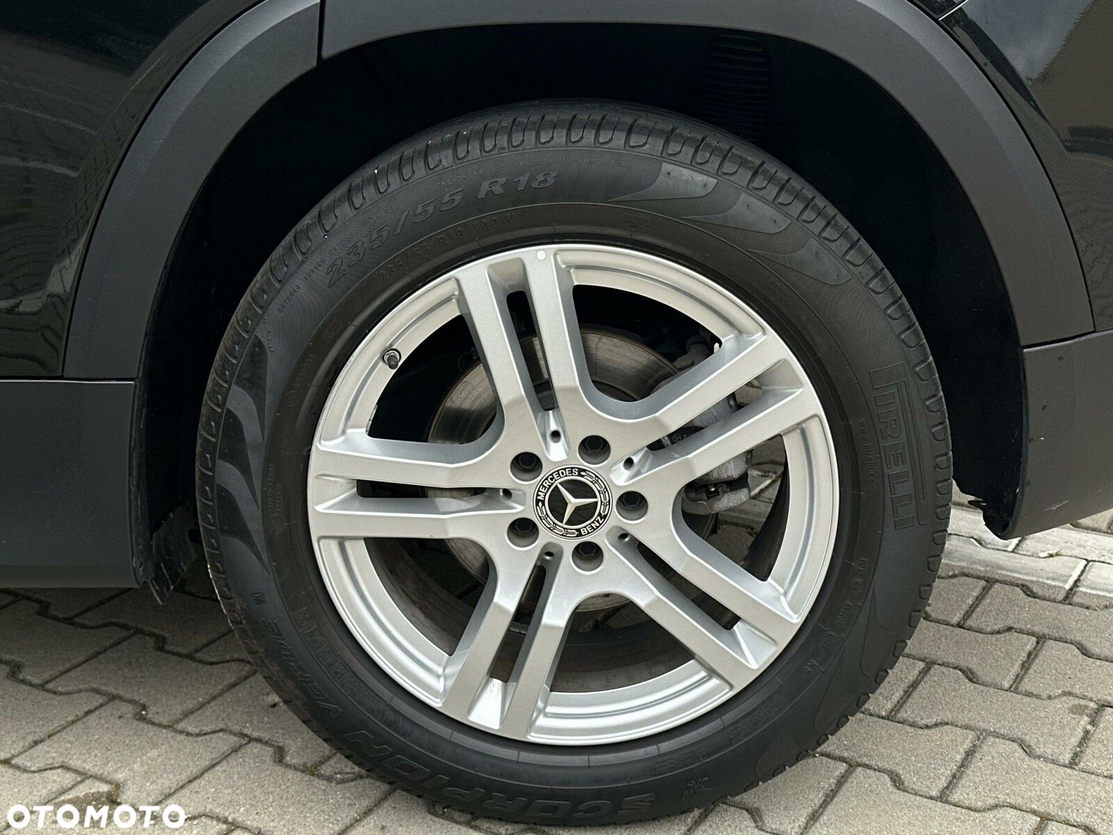 Mercedes-Benz GLB 200 Progressive 7G-DCT - 7