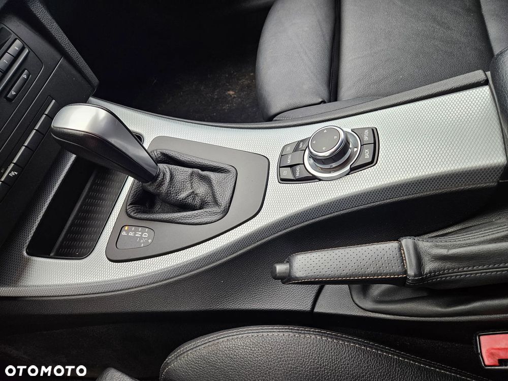BMW Seria 3 335d - 12