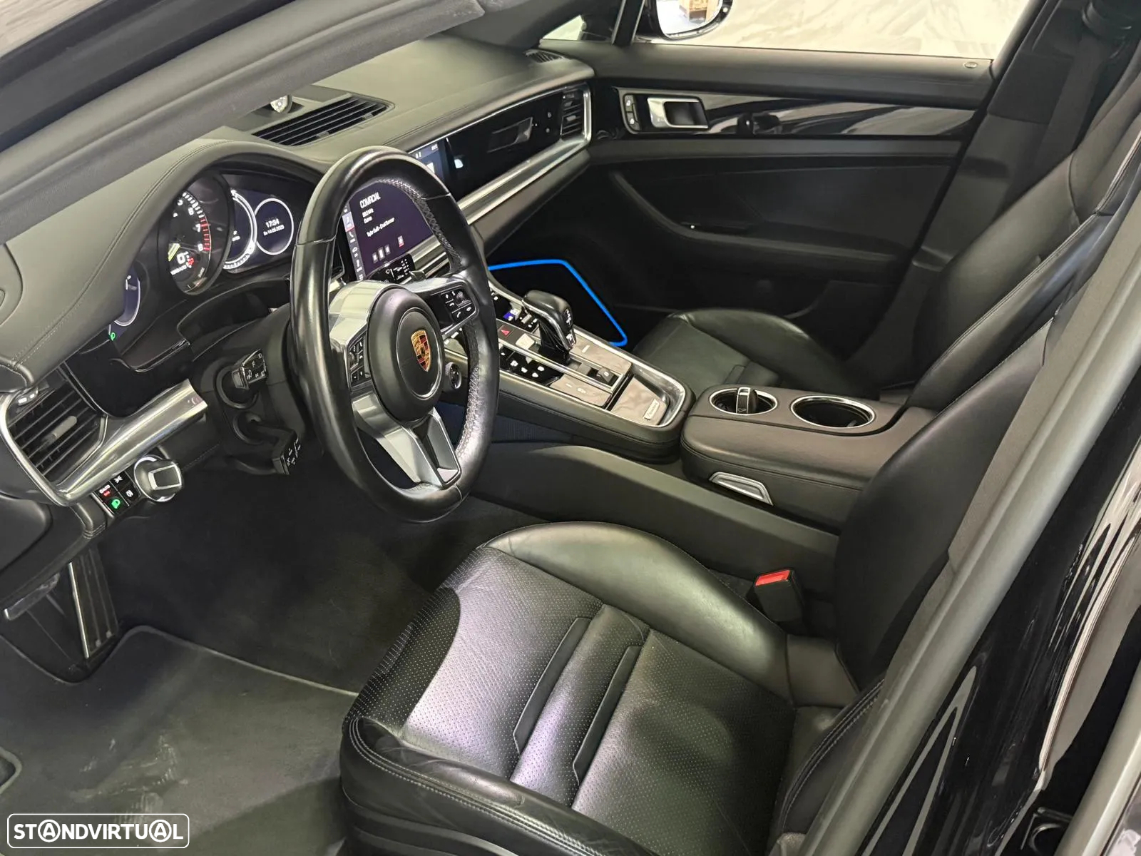 Porsche Panamera 4 E-Hybrid Platinum Edition - 9