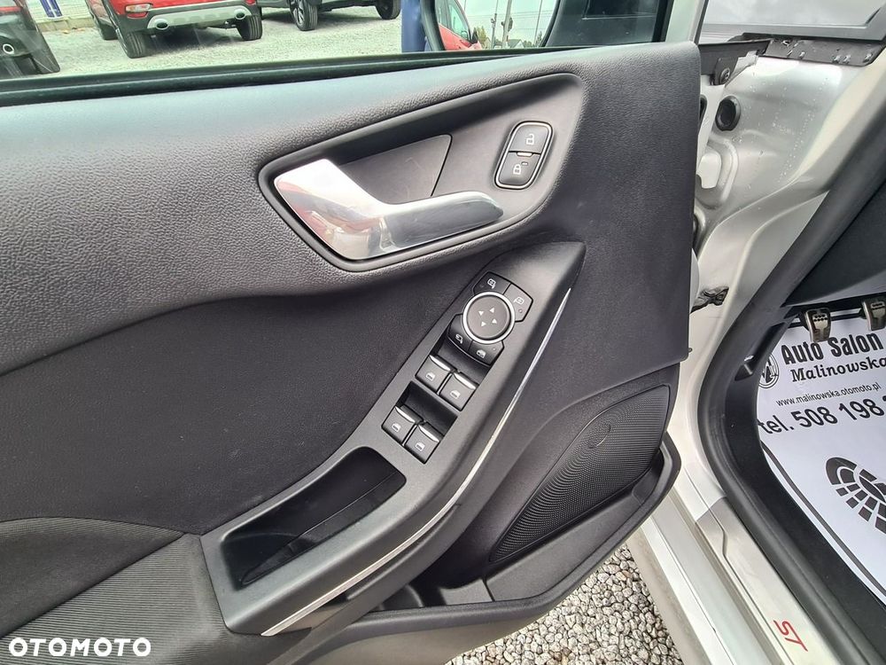Ford Fiesta 1.1 ST-Line - 33