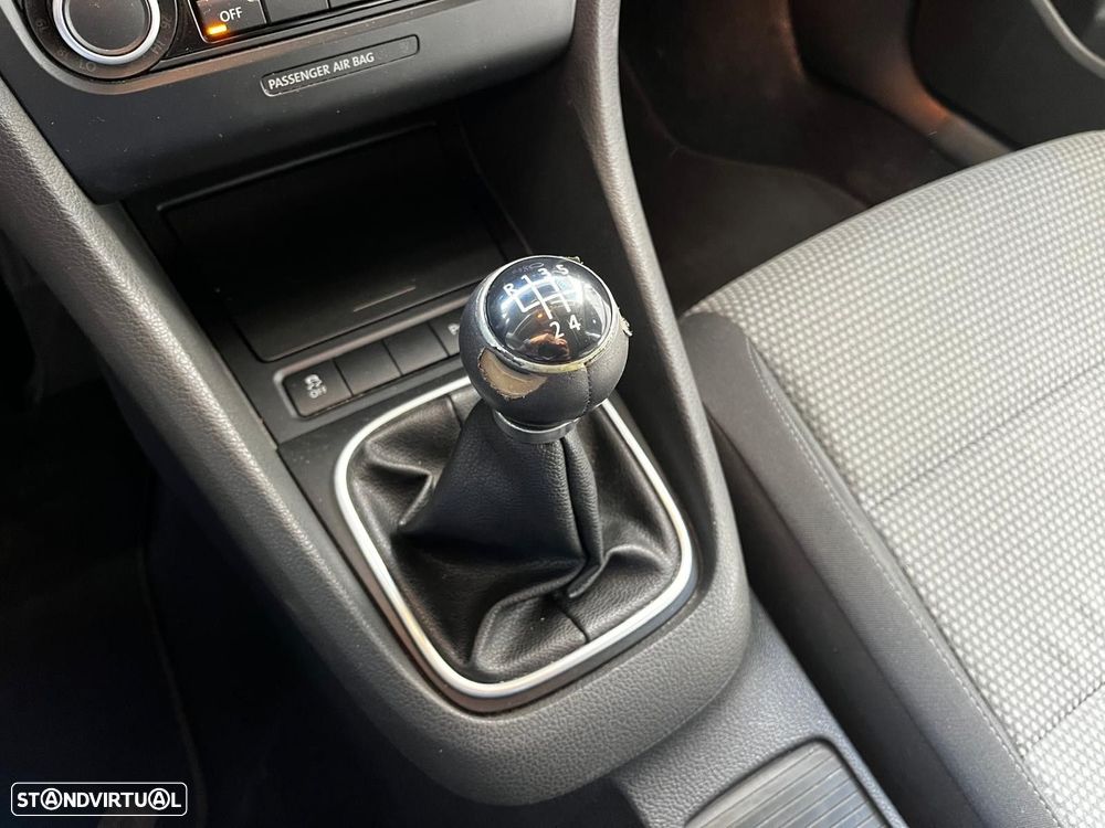 VW Golf Variant 1.6 TDi Trendline - 17