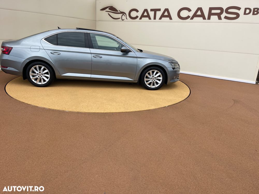 Skoda Superb 2.0 TDI 4X4 DSG Style - 16
