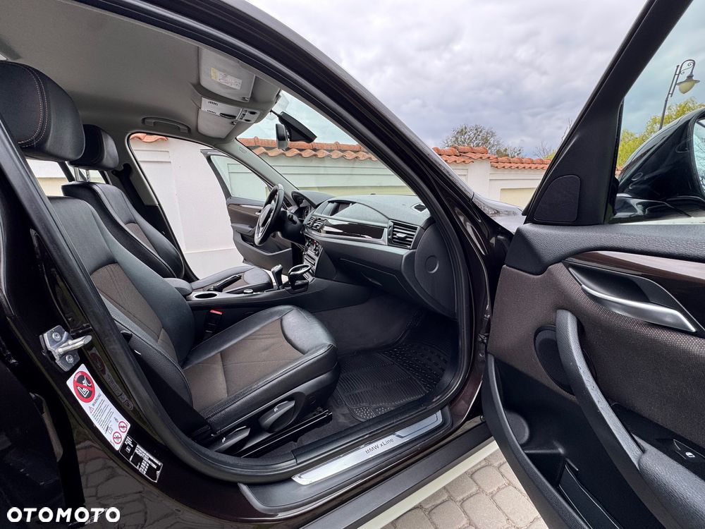 BMW X1 xDrive18d xLine - 38