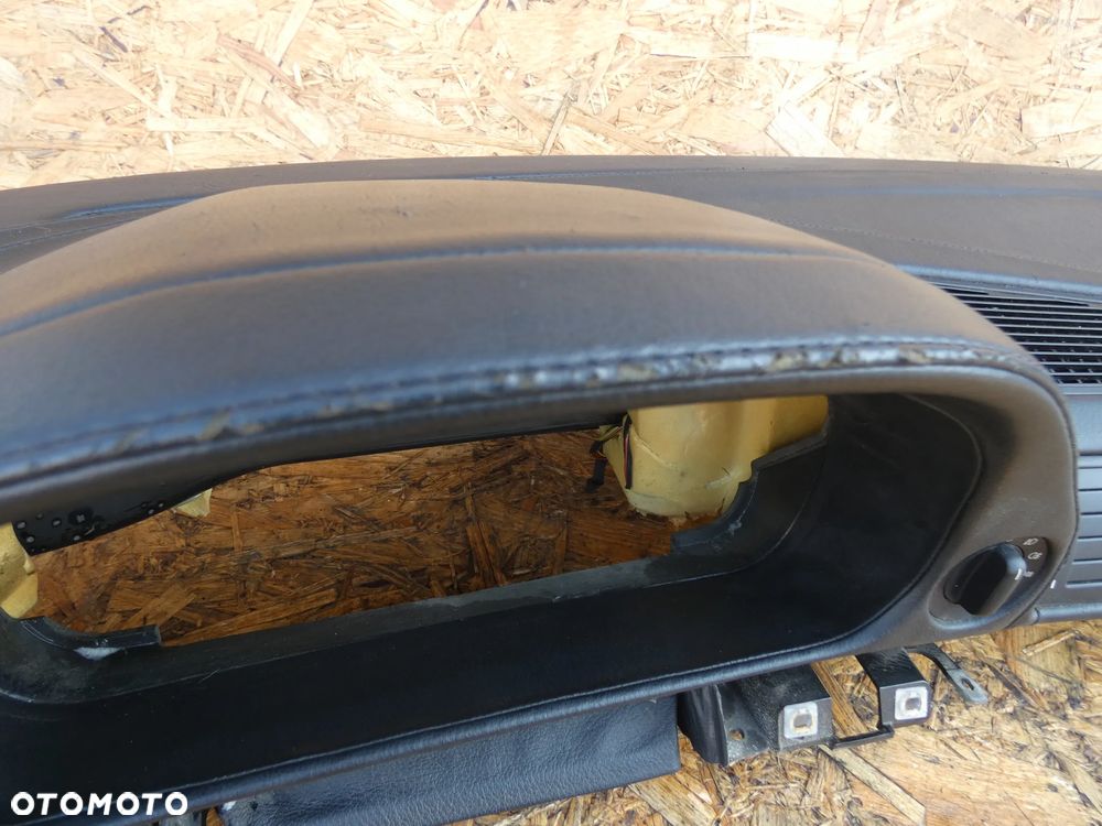 BMW E38  DESKA KONSOLA  KOKPIT  SZYTA SKÓRA - 4