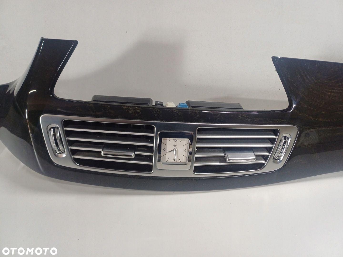 Listwa dekor kratka nawiewu zegarek MERCEDES CLS W218 - 5