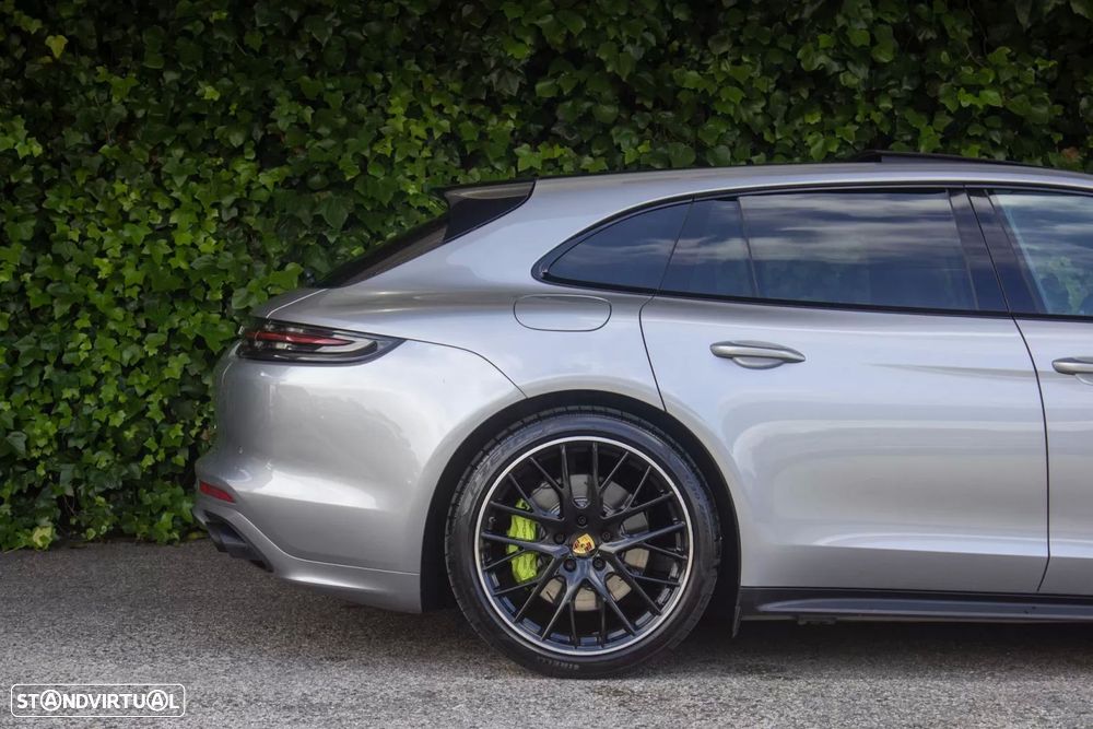 Porsche Panamera Sport Turismo 4 E-Hybrid 10 Years Edition - 5