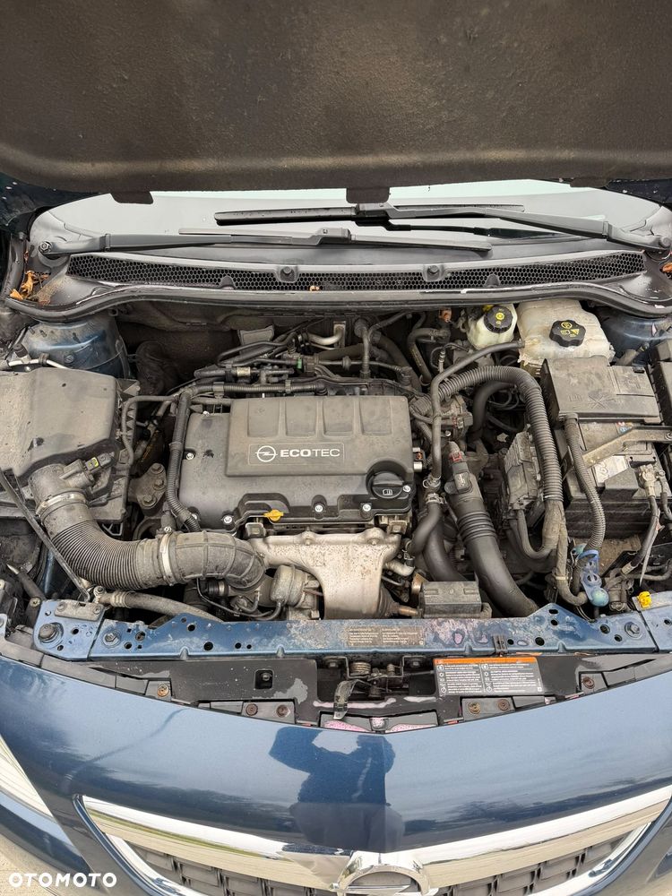 Opel Astra 1.4 Turbo - 10