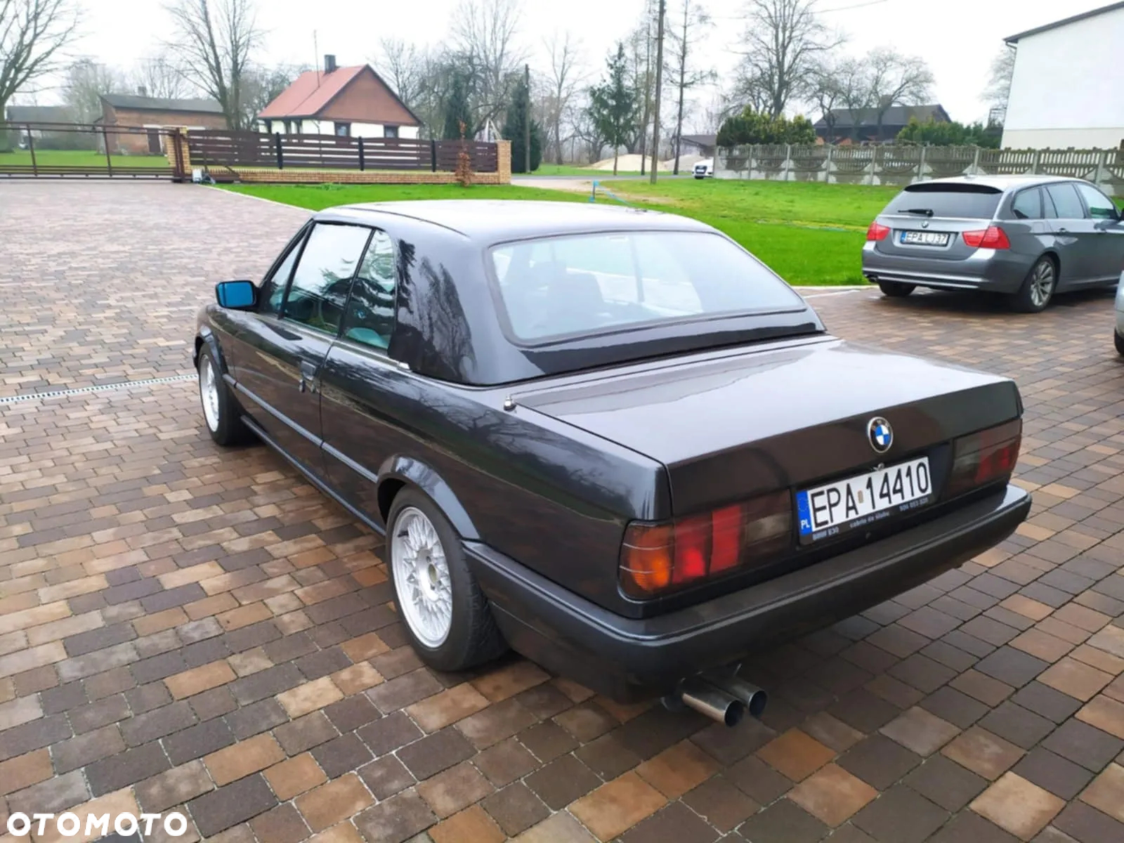 BMW Seria 3 325i - 25