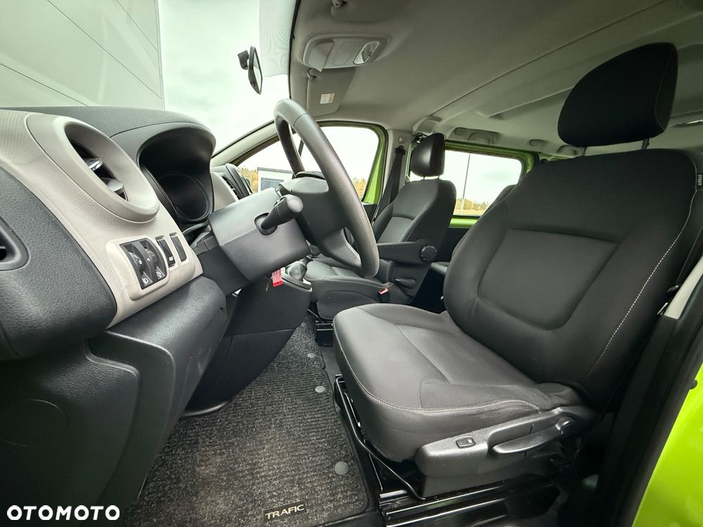 Renault Trafic - 12
