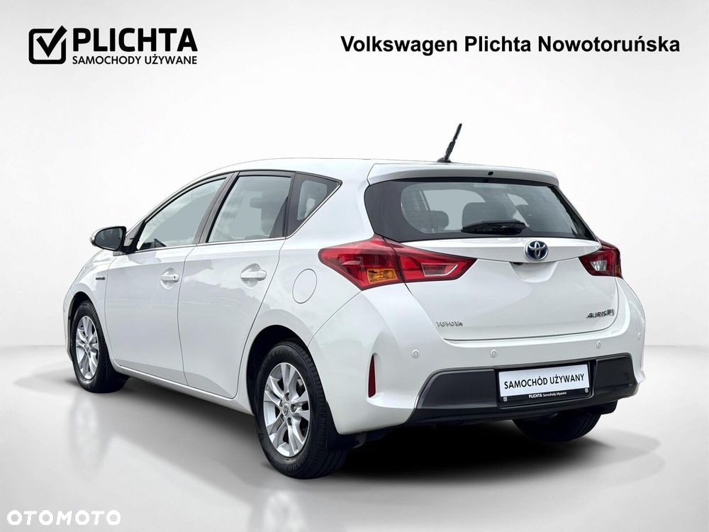Toyota Auris 2014 photo 3