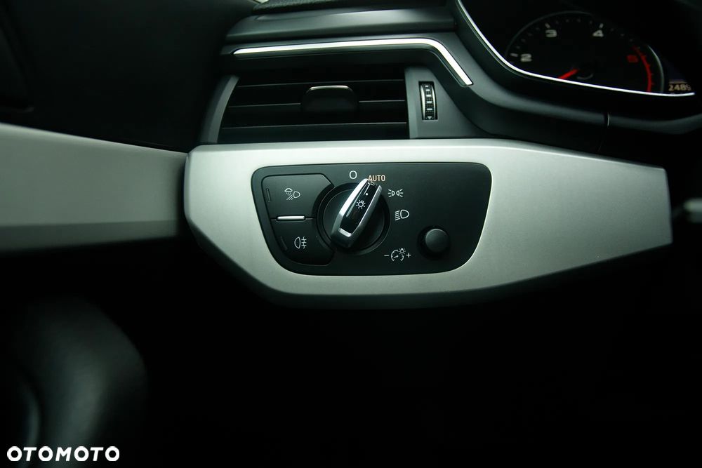 Audi A4 - 32