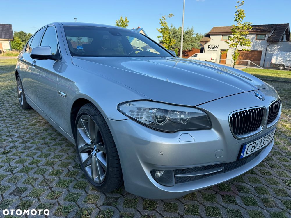 BMW Seria 5 530d xDrive Modern Line - 2