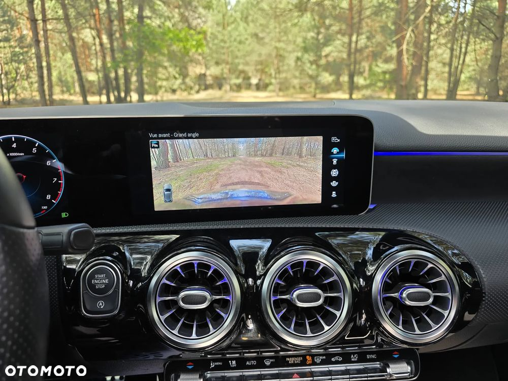 Mercedes-Benz Klasa A 200 AMG Line 7G-DCT - 29