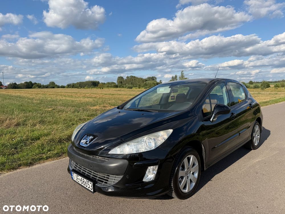 Peugeot 308 - 8