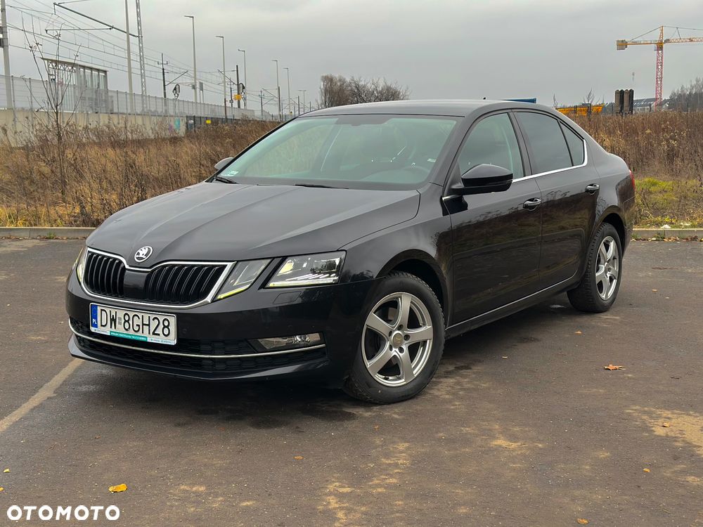 Skoda Octavia 2.0 TDI Style DSG - 1