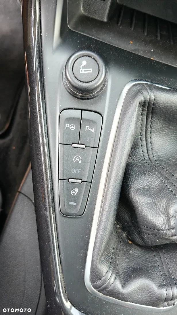 Ford Focus Turnier 1.0 EcoBoost Start-Stopp-System TITANIUM - 16