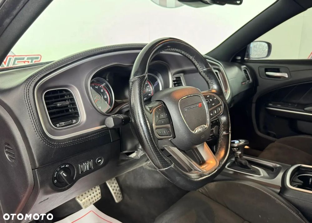 Dodge Charger 6.4 Scat Pack Widebody - 27