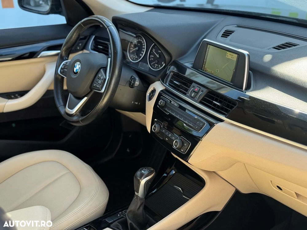 BMW X1 sDrive18d Aut. - 32