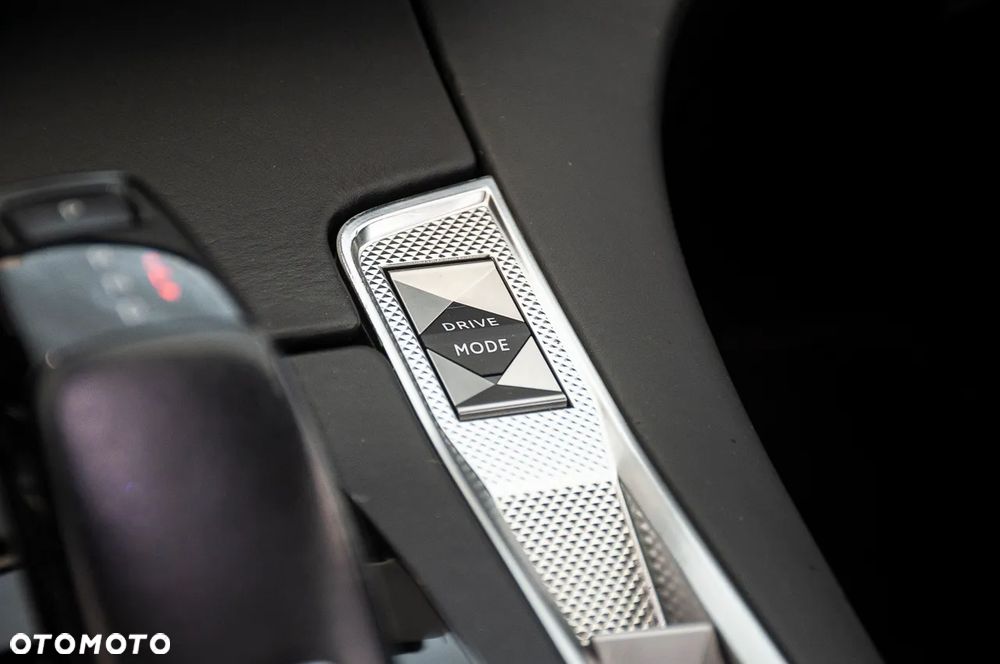 DS Automobiles DS 7 Crossback - 15