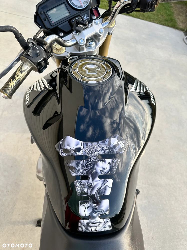 Honda Hornet - 7