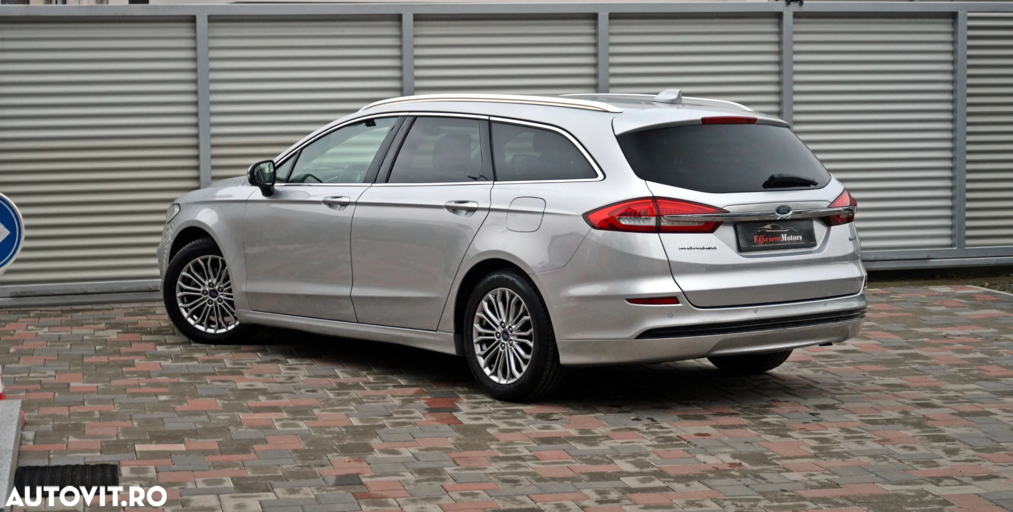 Ford Mondeo 2.0 HEV Titanium - 16