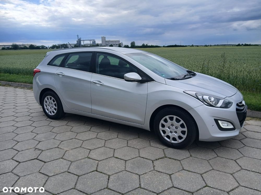 Hyundai i30 1.6 Comfort - 11