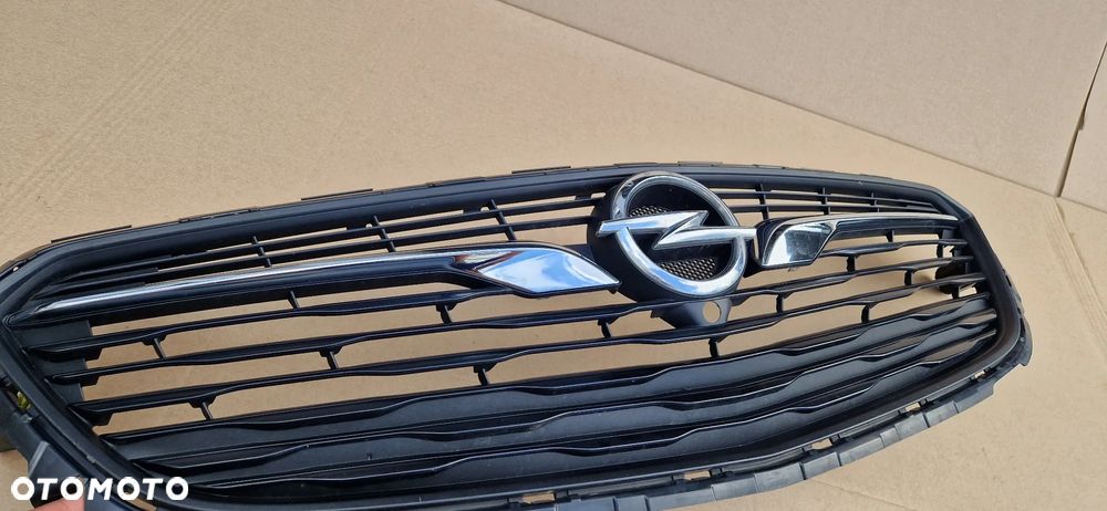 ATRAPA GRILL GRIL CHŁODNICY ZDERZAKA PRZÓD PRZEDNIEGO OPEL INSIGNIA II 2 B - 4