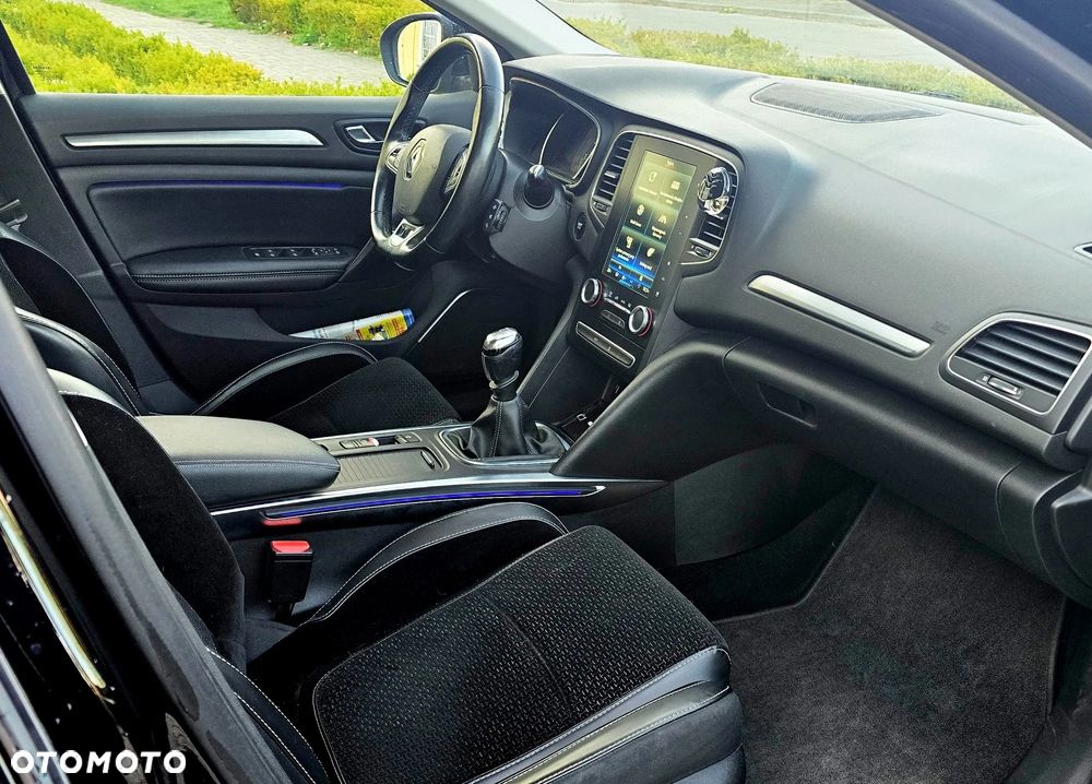 Renault Megane ENERGY TCe 130 LIMITED - 24