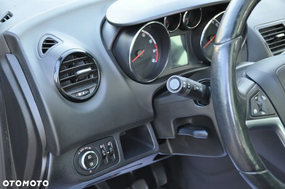 Opel Meriva 1.4 150 Jahre - 17