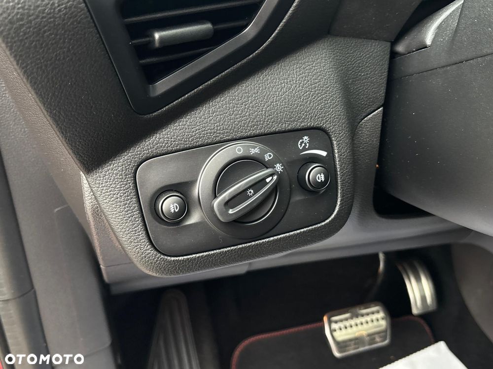 Ford Kuga 2.0 TDCi AWD ST-Line - 23