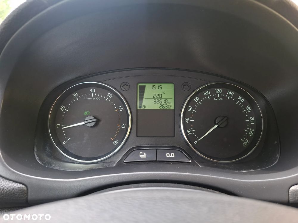 Skoda Roomster 1.2 TSI Elegance PLUS EDITION - 27